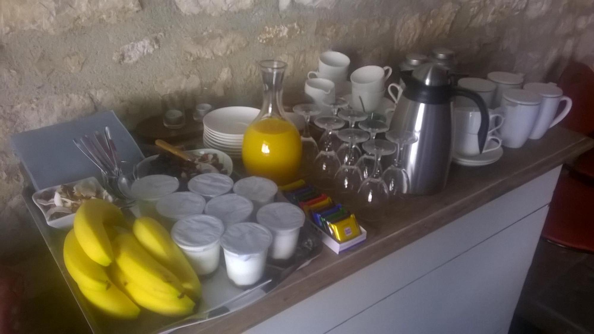 La Ferme De La Fosse Dionne Bed & Breakfast Tonnerre Dış mekan fotoğraf
